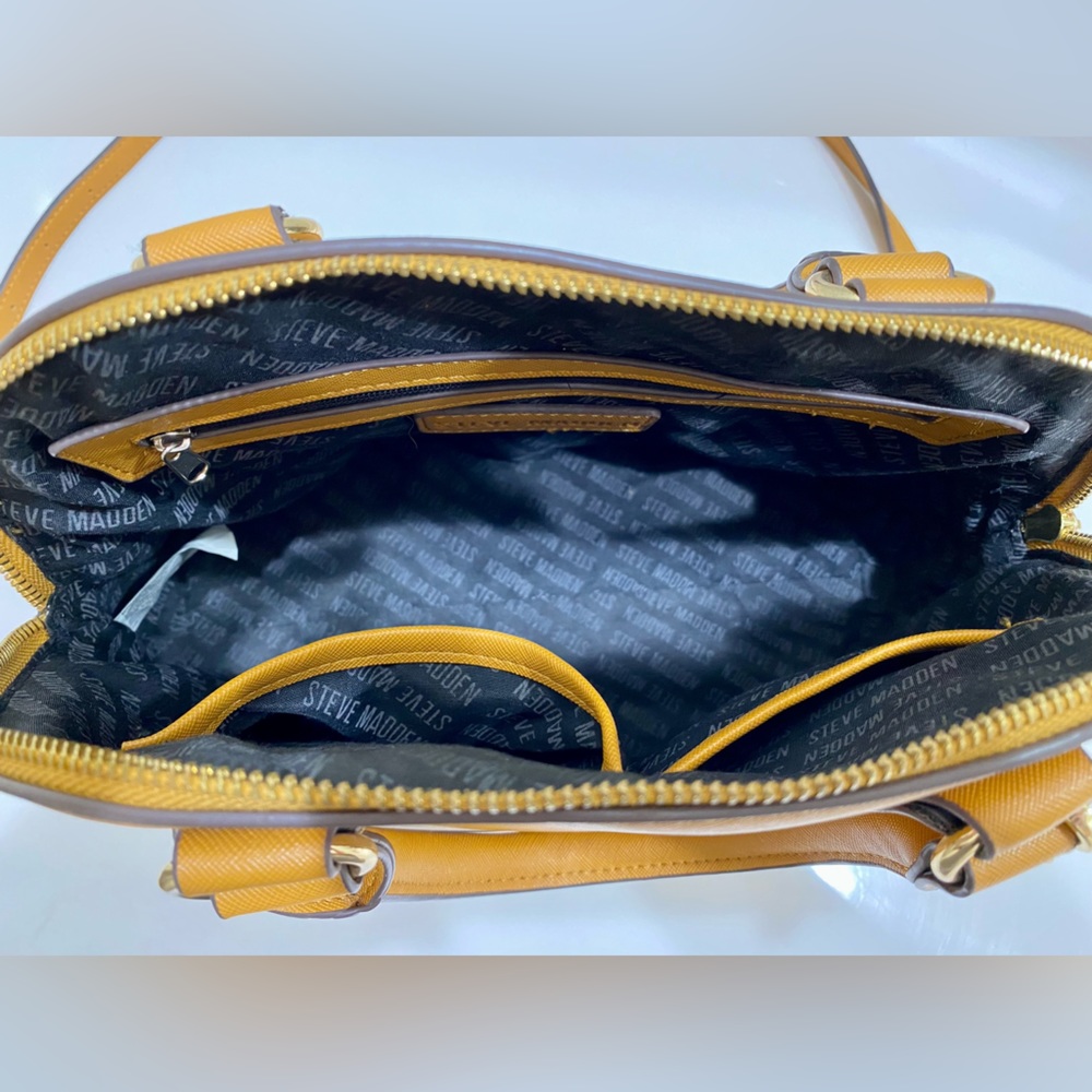 Steve Madden crossbody purse/handbag - Picture 5 of 7